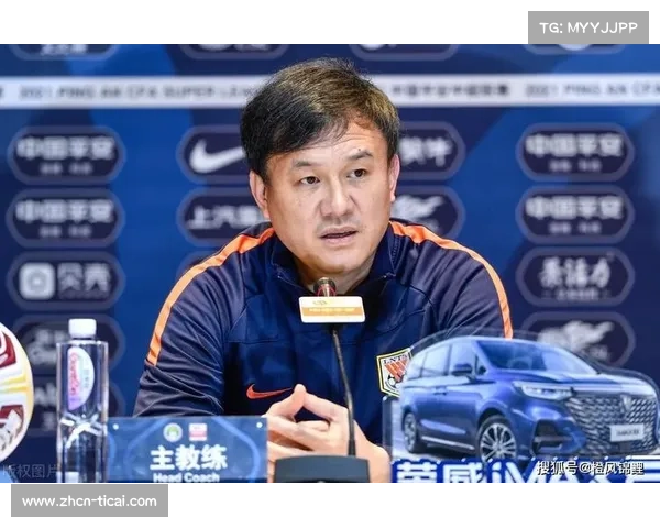 圣保利教练谈安藤智哉：现代中卫提升三中卫灵活性